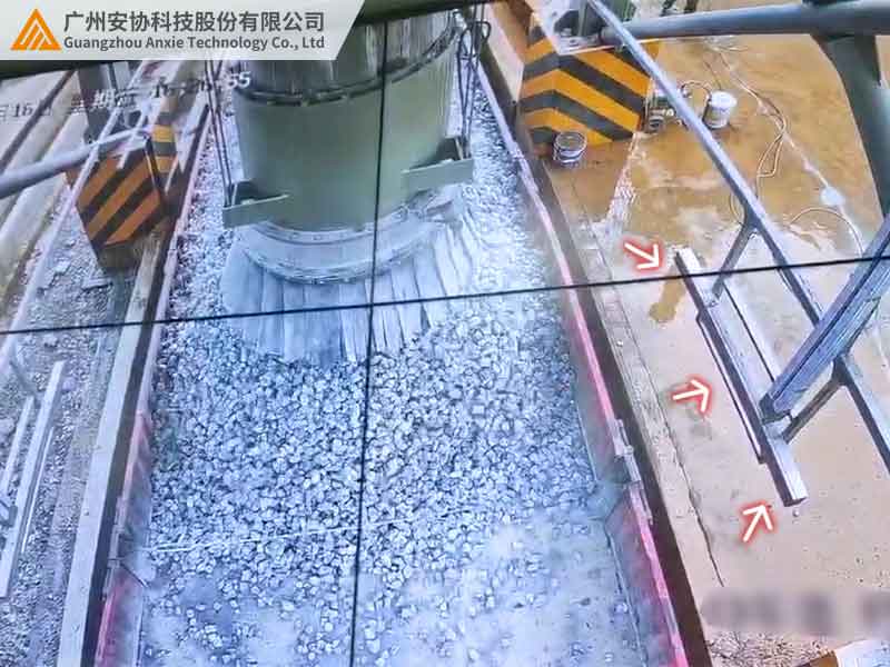 車輛裝卸安全光柵應用案例.jpg