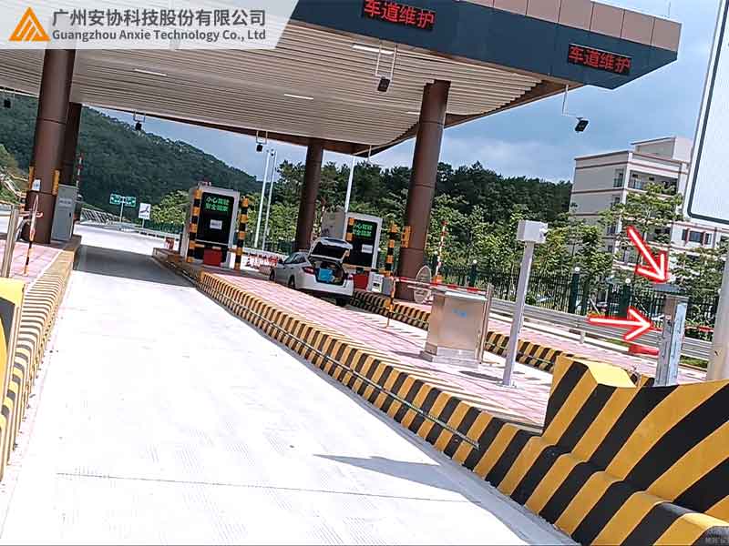 收費(fèi)站車(chē)輛分離光柵案例.jpg